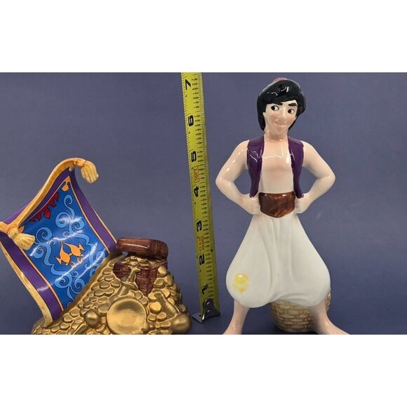Disney Aladdin Schmid Ceramic Figurine With Magic Carpet & Treasure Scene Collec - Picture 7 of 7